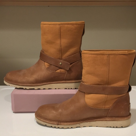 Ugg Boots - 2 Tone, Brown Leather - Brand New Condition - Picture 2 of 6